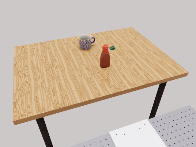 RoboLab scene for SauceBottlesCrate