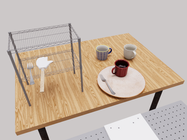 RoboLab scene for TakeSpatulaOffShelf